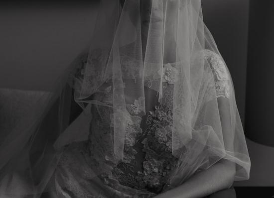 Кто покупает невесте свадебное платье?